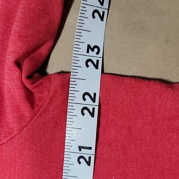 Justin Boots Size L Red "O Cactus Tree" Christmas Graphic T Shirt Exc. Used Cond - Picture 5 of 8